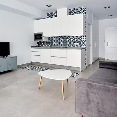 9 Nidos Centrica Suites - Nuevo Plasencia Eksteriør billede