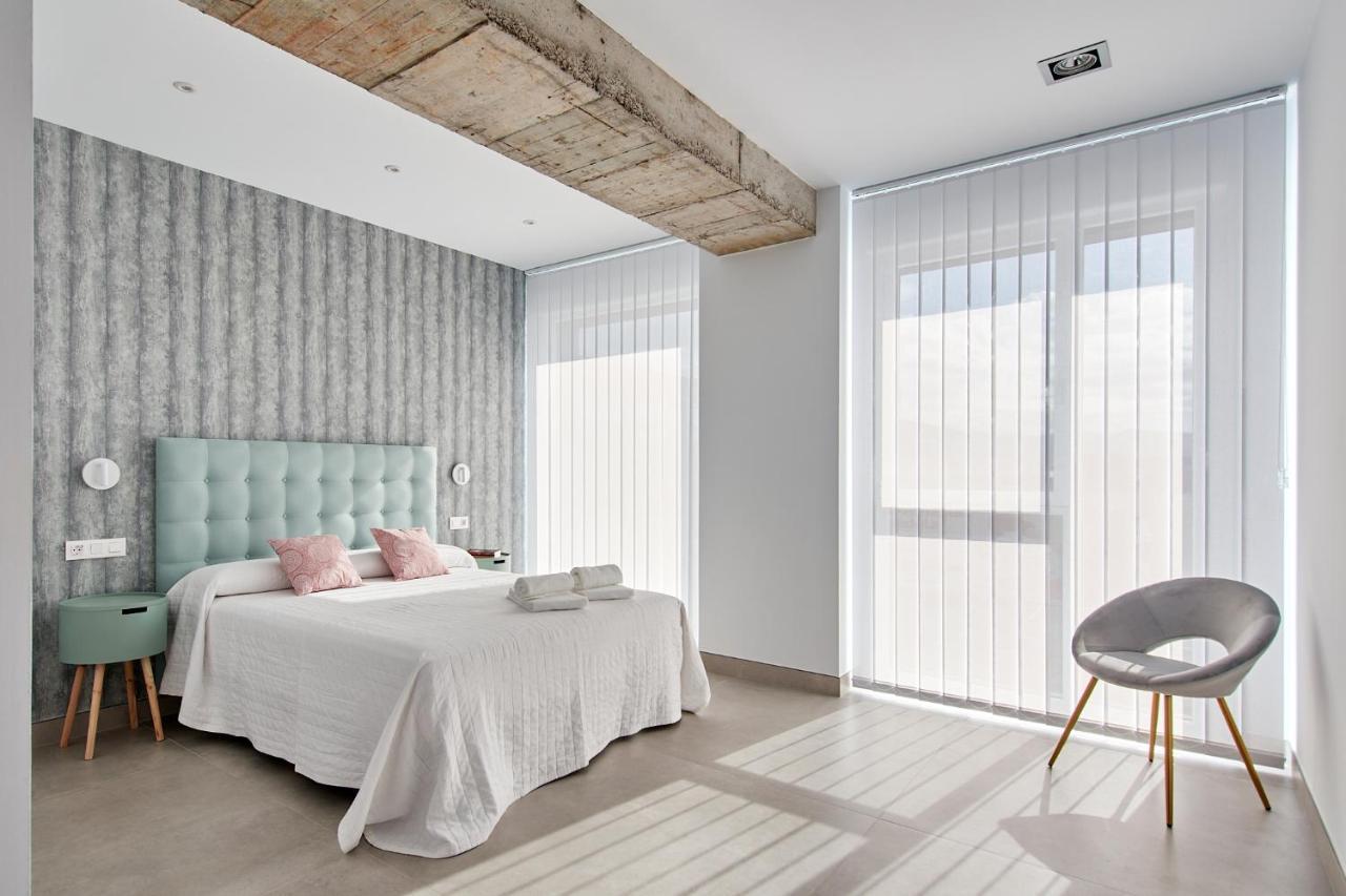 9 Nidos Centrica Suites - Nuevo Plasencia Eksteriør billede