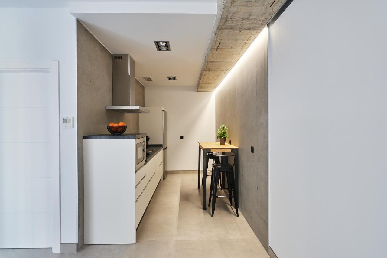 9 Nidos Centrica Suites - Nuevo Plasencia Eksteriør billede
