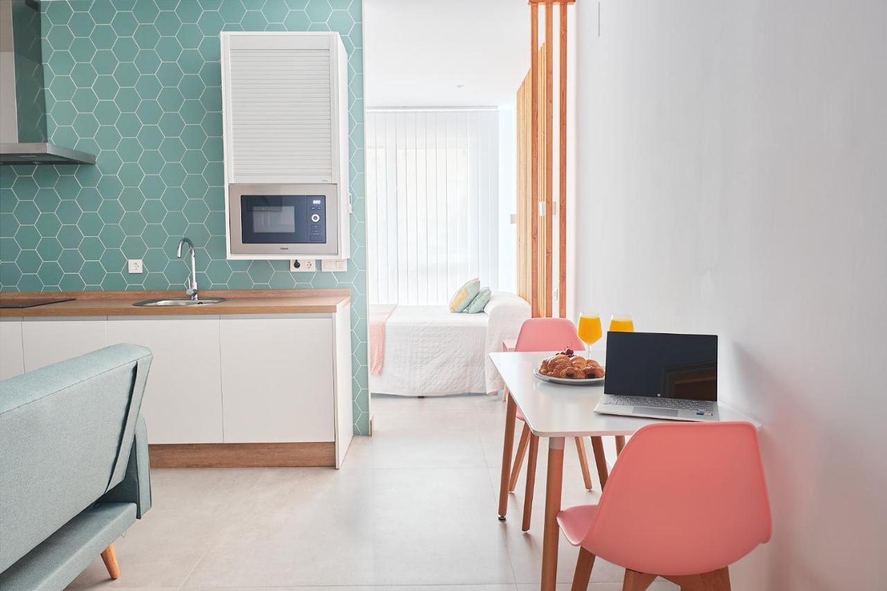 9 Nidos Centrica Suites - Nuevo Plasencia Eksteriør billede