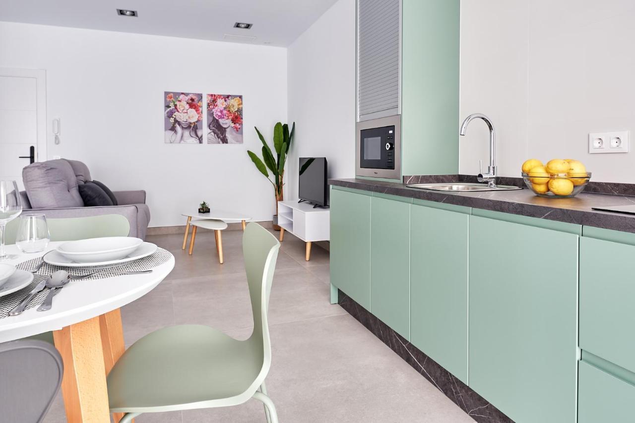 9 Nidos Centrica Suites - Nuevo Plasencia Eksteriør billede