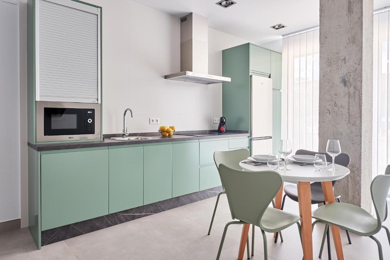 9 Nidos Centrica Suites - Nuevo Plasencia Eksteriør billede