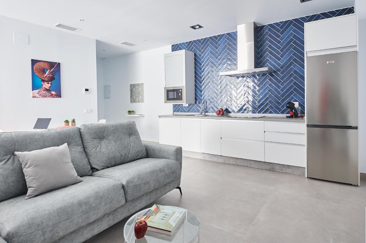 9 Nidos Centrica Suites - Nuevo Plasencia Eksteriør billede