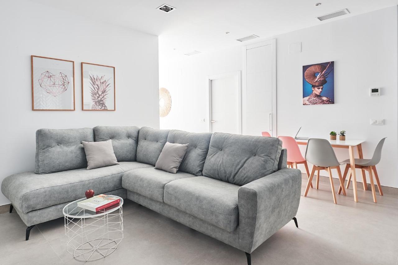 9 Nidos Centrica Suites - Nuevo Plasencia Eksteriør billede