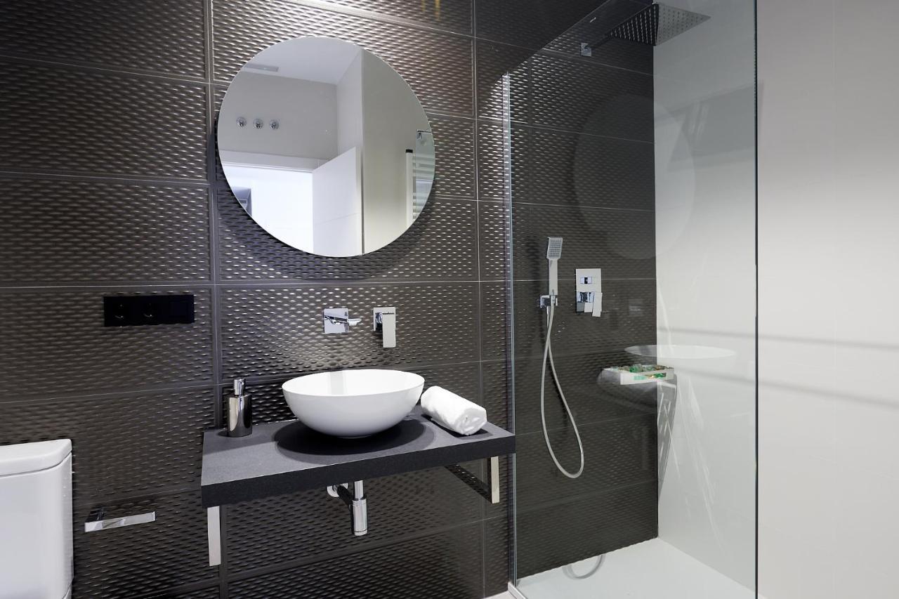 9 Nidos Centrica Suites - Nuevo Plasencia Eksteriør billede